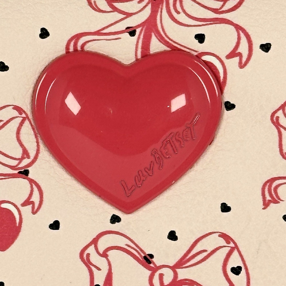 Betsey Johnson Cherry Bow‎ Wallet Cream Red Heart Logo Compact Wallet NWT - Picture 2 of 4
